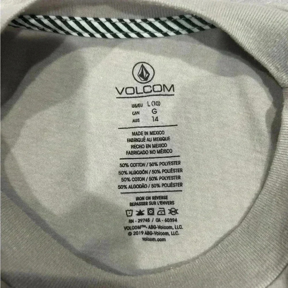 Volcom grey purple aloha Hawaii top in size kids large - Picture 4 of 4